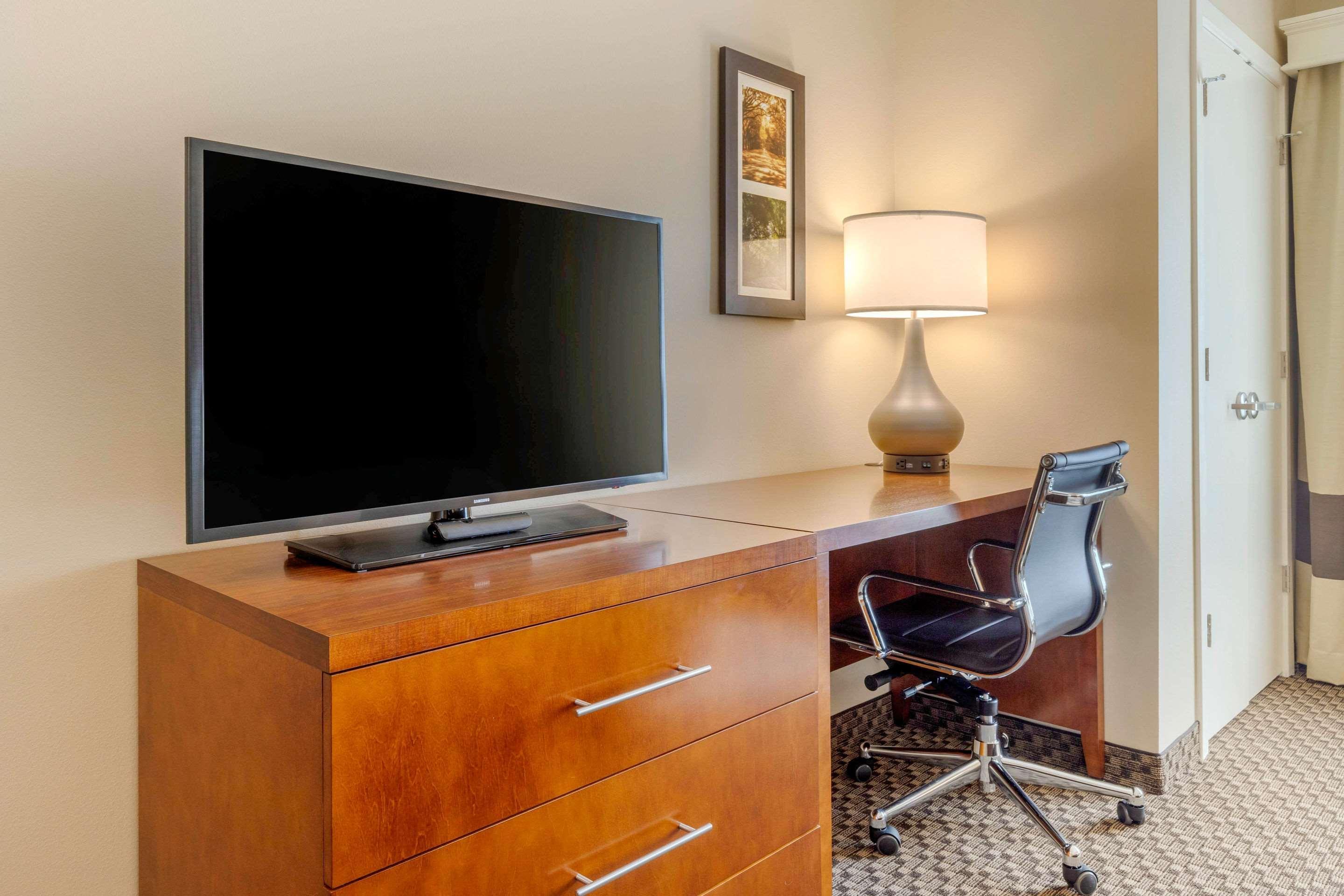 Comfort Inn & Suites Florence Buitenkant foto
